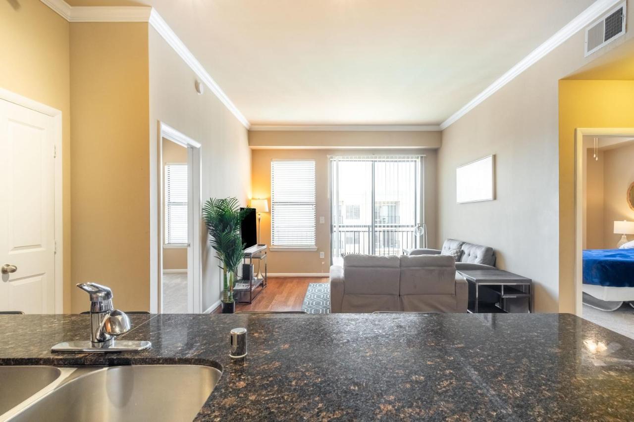 Apartamento 2br Executive With Pool, Gym And Fast Wi-fi By Envitae Dallas
